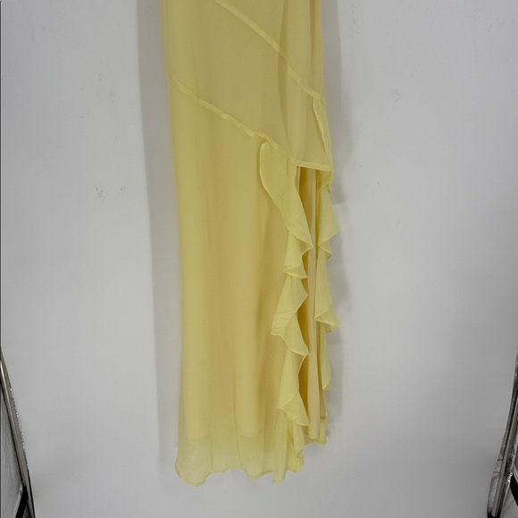 NWT yellow ruffle dress Billy J Kiyah Midi dress size 10 - Picture 4 of 8
